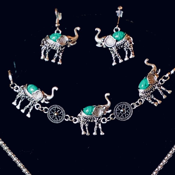 Gorgeous Elephant Necklace, bracelet &!earrings!! - Picture 2 of 6